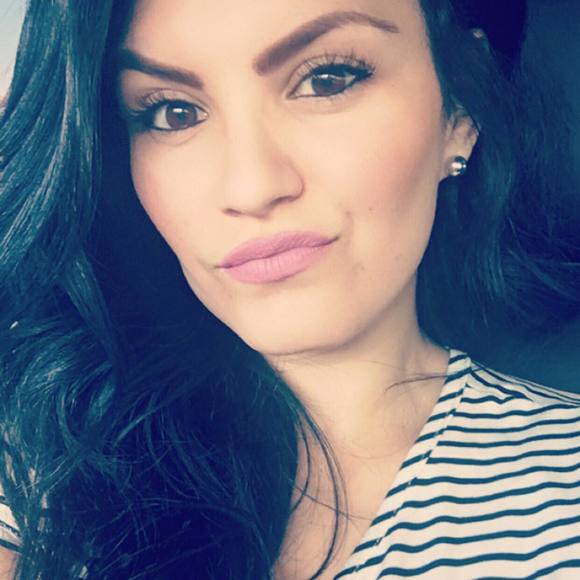 Meet your Posher, Yzeth - Picture 1 of 1